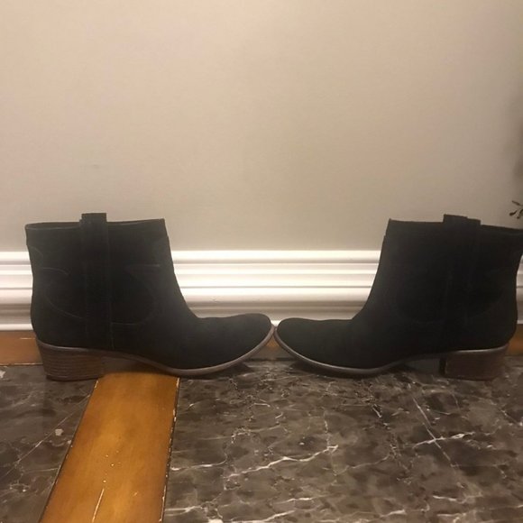 Lucky Brand suede western style ankle boot size 38 (7.5) - Picture 5 of 9